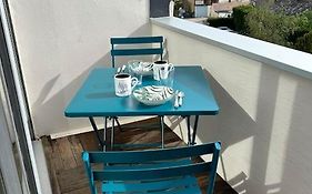 Joli studio sur le port